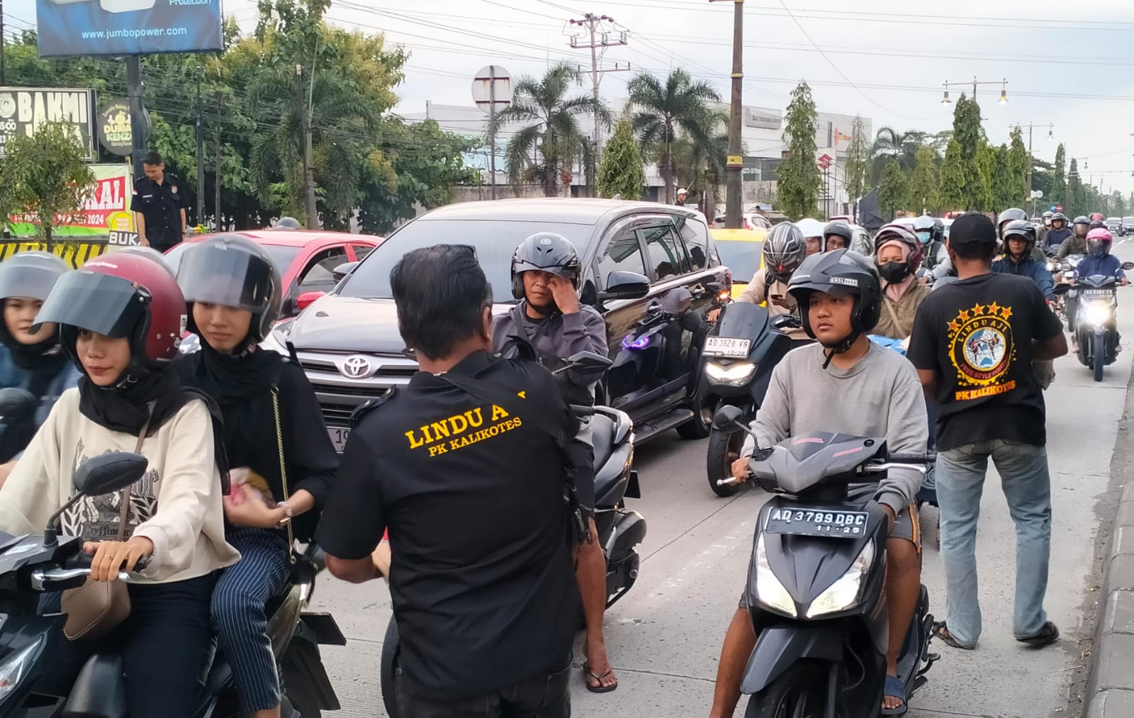Takjil On The Road, Kuatkan Empati Ormas Lindu Aji Klaten Dibulan Ramadhan
