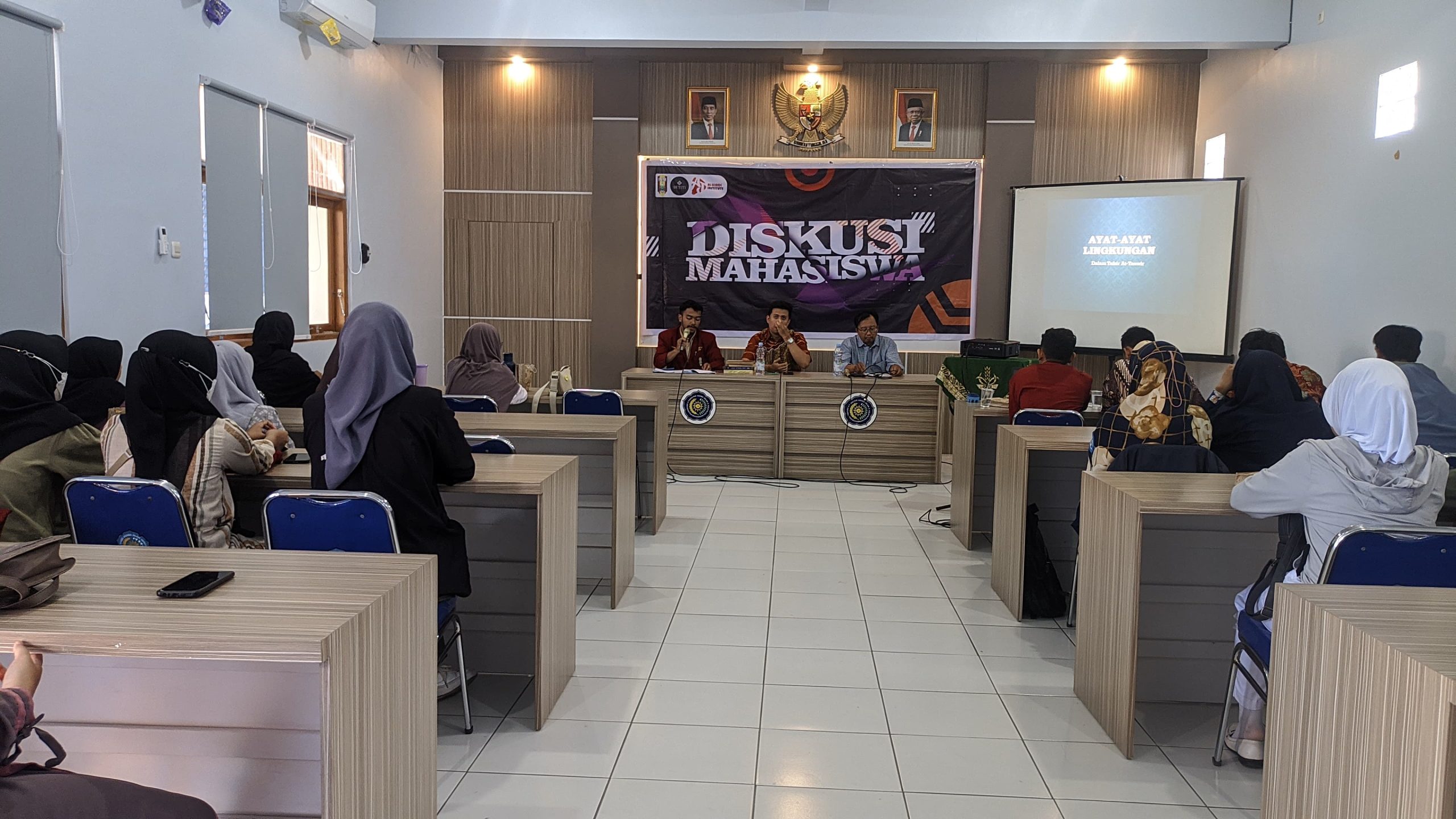 Diskusi Lingkungan Hidup IMM Klaten, Wakil Rektor UMKLA Sampaikan Isu Terkait Krisis Energi