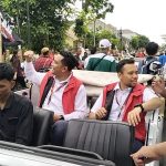 Naik Mobil Antik VW, Paslon Bupati dan Wakil, Hamenang-Benny daftar Ke KPU Klaten