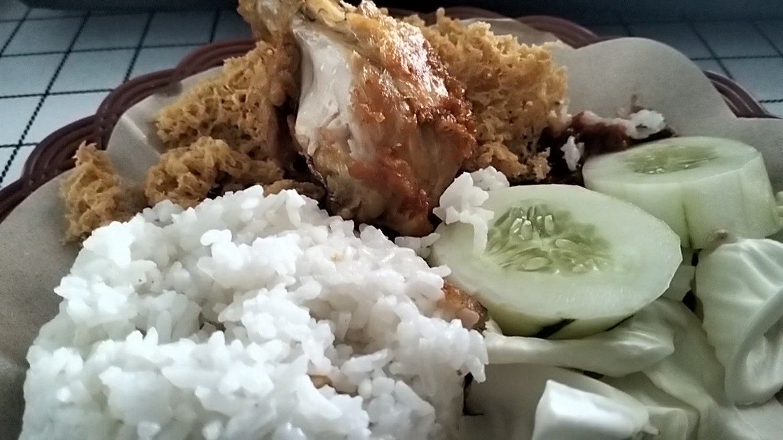 Wajib Mampir, Ayam Kremes Mbak Ulfa Prigi Wetan, Rasanya Nampol, Kriuknya Berasa