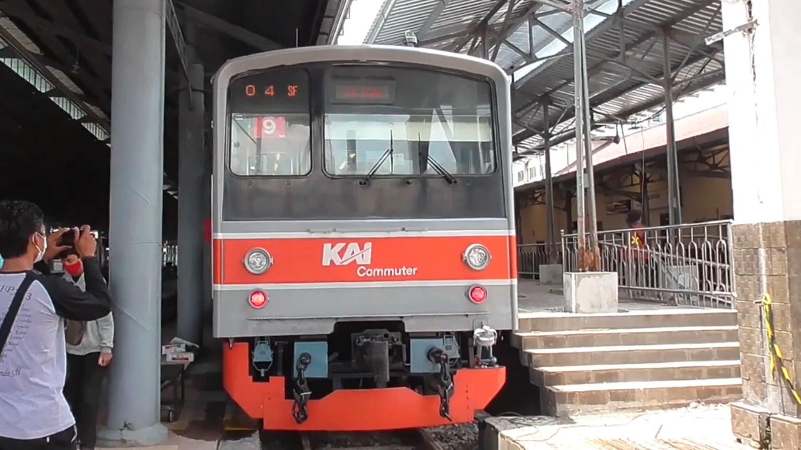 Ramadhan Tiba, Begini Aturan Berbuka Puasa Saat Berada di KAI Commuter