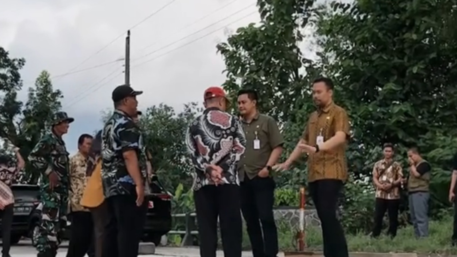Sambut Kedatangan Pemudik di Klaten, Hamenang-Benny Tinjau Perbaikan Dua Ruas Jalan