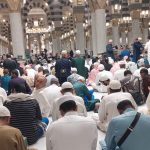 Inilah Suasana Iftar di Masjid Nabawi, Ratusan Ribu Paket Takjil Disediakan Setiap Hari