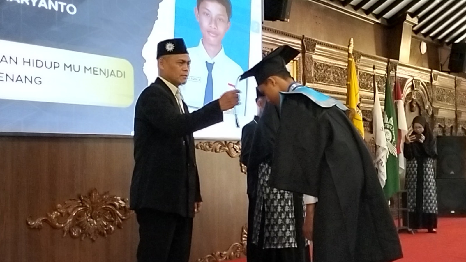 Akhirussanah Angkatan VIII, Sekolah Aktif Literasi Nasional SMPMPlus Klara Hadirkan Tiga Alumni Berprestasi