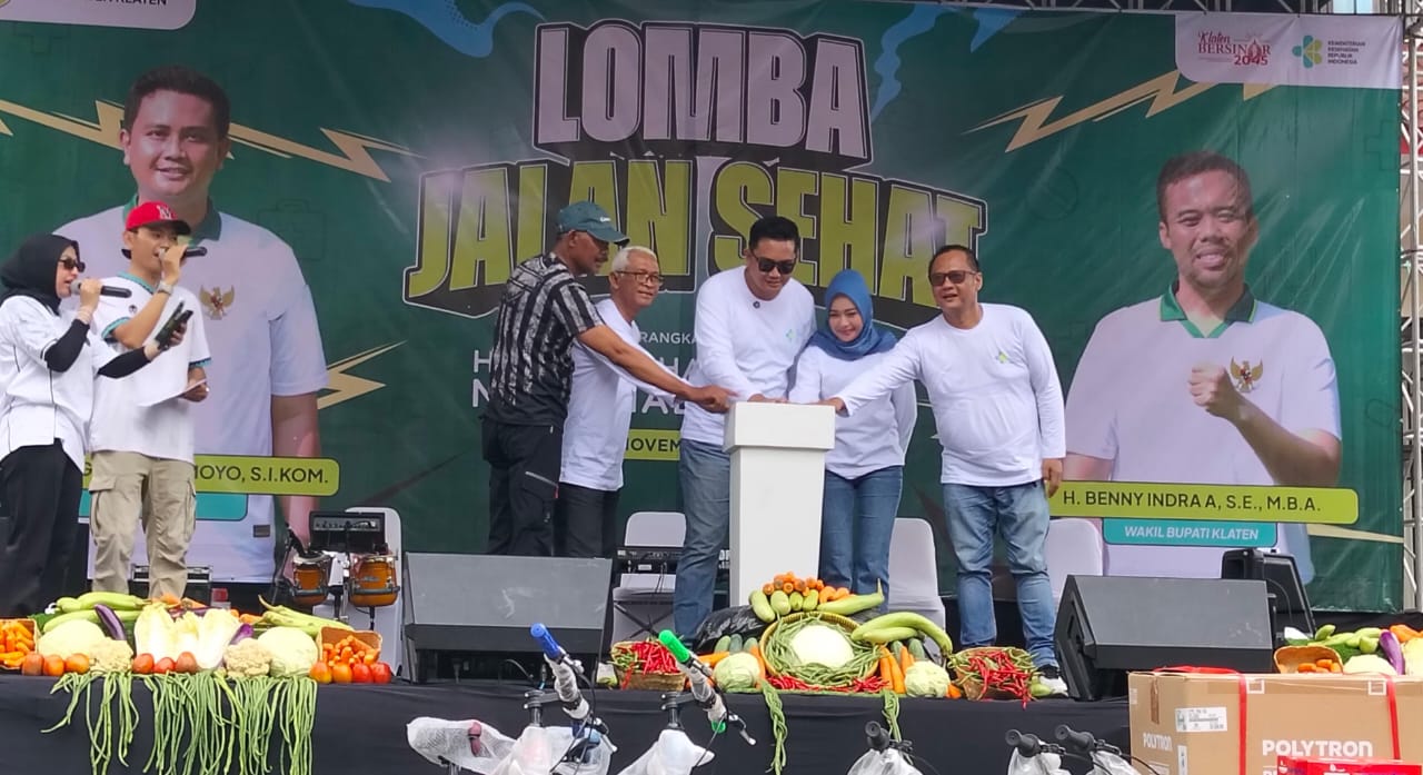 Luncurkan Mobil Laboratorium Keliling, Bupati Klaten Minta Nakes Bekerja Lebih Optimal  Tanpa Harus Disidak