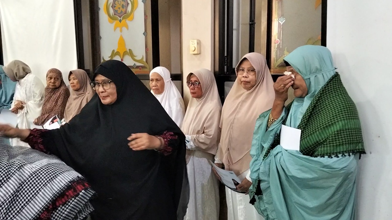 Safari Dakwah di Masjid Al-Iman, Daiyah Mualaf, Dewi Purnamawati Ingatkan Jamaah Akan Ancaman Pendangkalan Aqidah