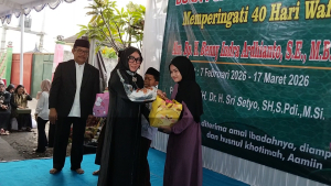 Gelar Doa Bersama Untuk Mendiang Putra Kesayangan, Keluarga Hariyanto Santuni Anak Yatim dan Duafa