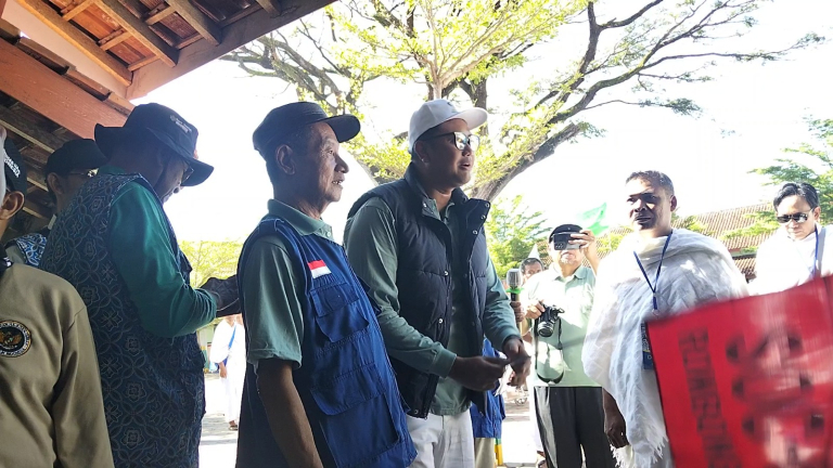 Lepas Peserta Simulasi Manasik Haji KBIHU Arafah, Bupati Klaten Berharap Konflik Timur Tengah Mereda, Calhaj Nyaman Beribadah