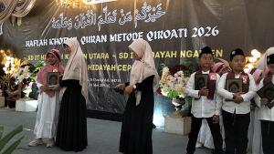 Haflah Khotmil Qur’an Gabungan Sekolah Binaan Yayasan Hidayah Klaten Digelar, Prosesi Imtihan Santri Bukan Settingan !