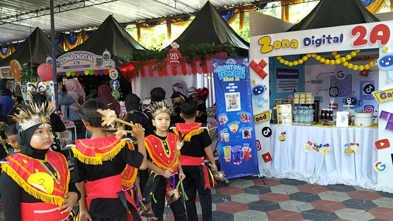 Buka Muhtong EXPO, Staf Ahli Bupati Bidang SDM Bangga Dengan Kreativitas, Inovasi Siswa di Era Digital