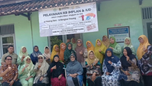 Sinergi Dengan DISSOSP3APPKB, Safari Pelayanan KB Semarakkan Milad Aisyiyah ke-109 di Klaten