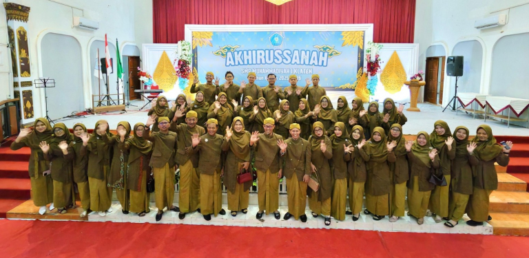 Lepas 201 Lulusan, SMP Muhammadiyah 1 Klaten Terus Berinovasi Sebagai Sekolah Rujukan Dengan Membuka Kelas Internasional