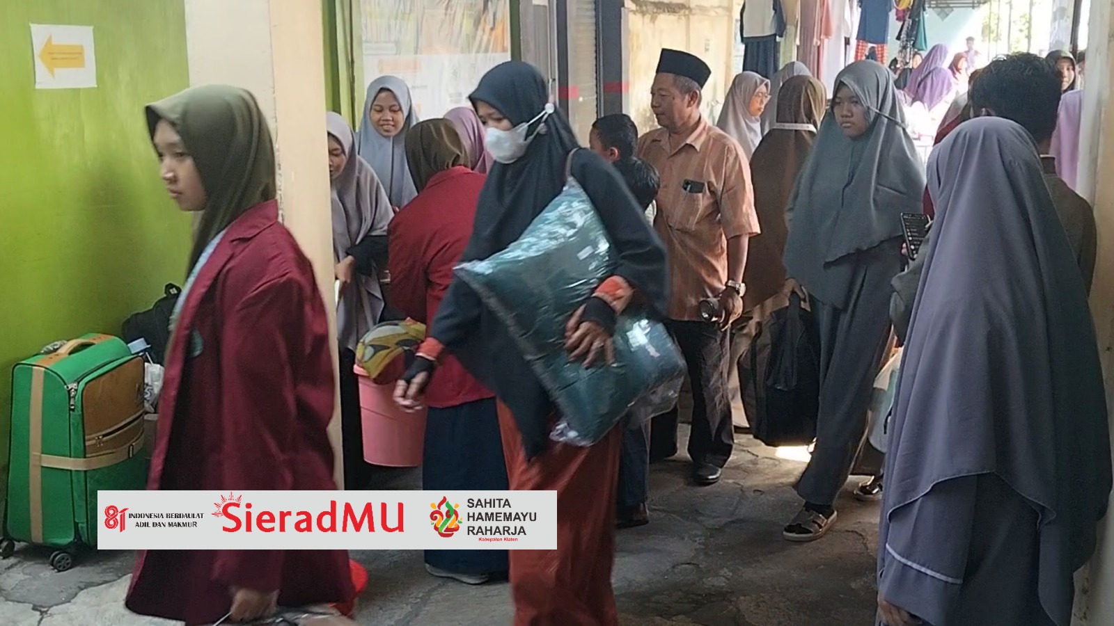 Humanis Dramatis Penuh Haru, MBS Klaten Sambut Kedatangan Ratusan Santri Baru 2026/2027