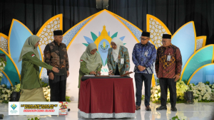 Buka Tanwir III Nasyiatul Aisyiyah di Solo, Agung Danarto Ingatkan Tigal Hal Ini Untuk Para Kader NA
