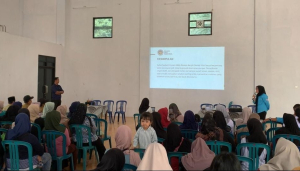 Yakinkan MBG Layak dan Aman Dikonsumsi,  Yayasan Merah Putih Peduli Sosialisasikan Alat Food Safety Kepada Ratusan Wali Murid di Karangnongko